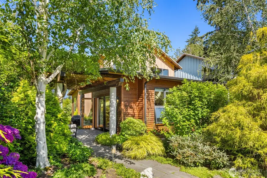 175 Wood Avenue Sw, Bainbridge Island, WA 98110 - #2