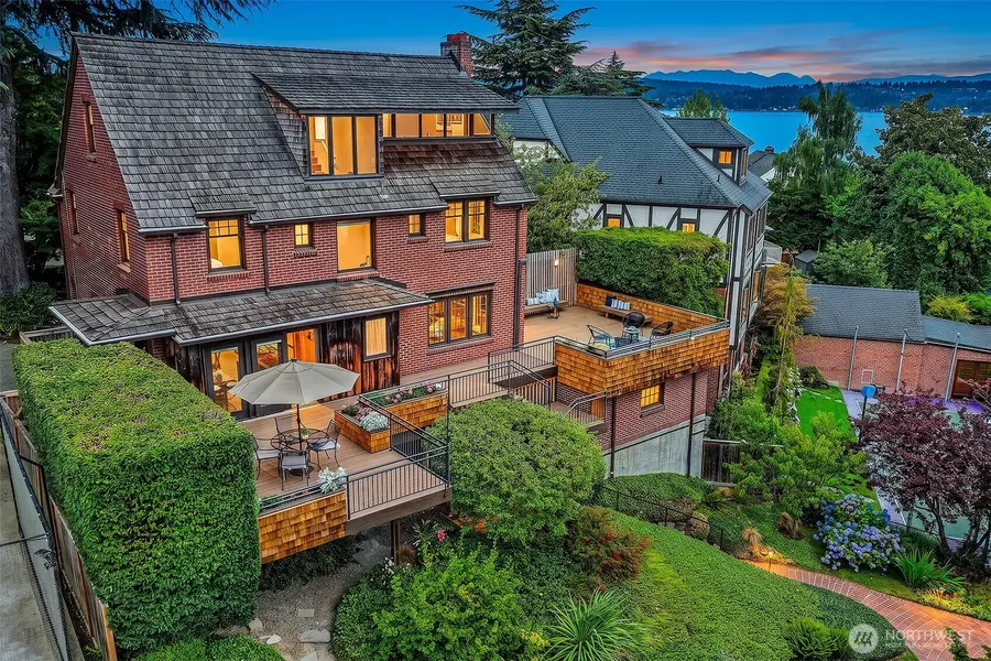 5201 NE 43rd Avenue, Seattle, WA 98105 - #2