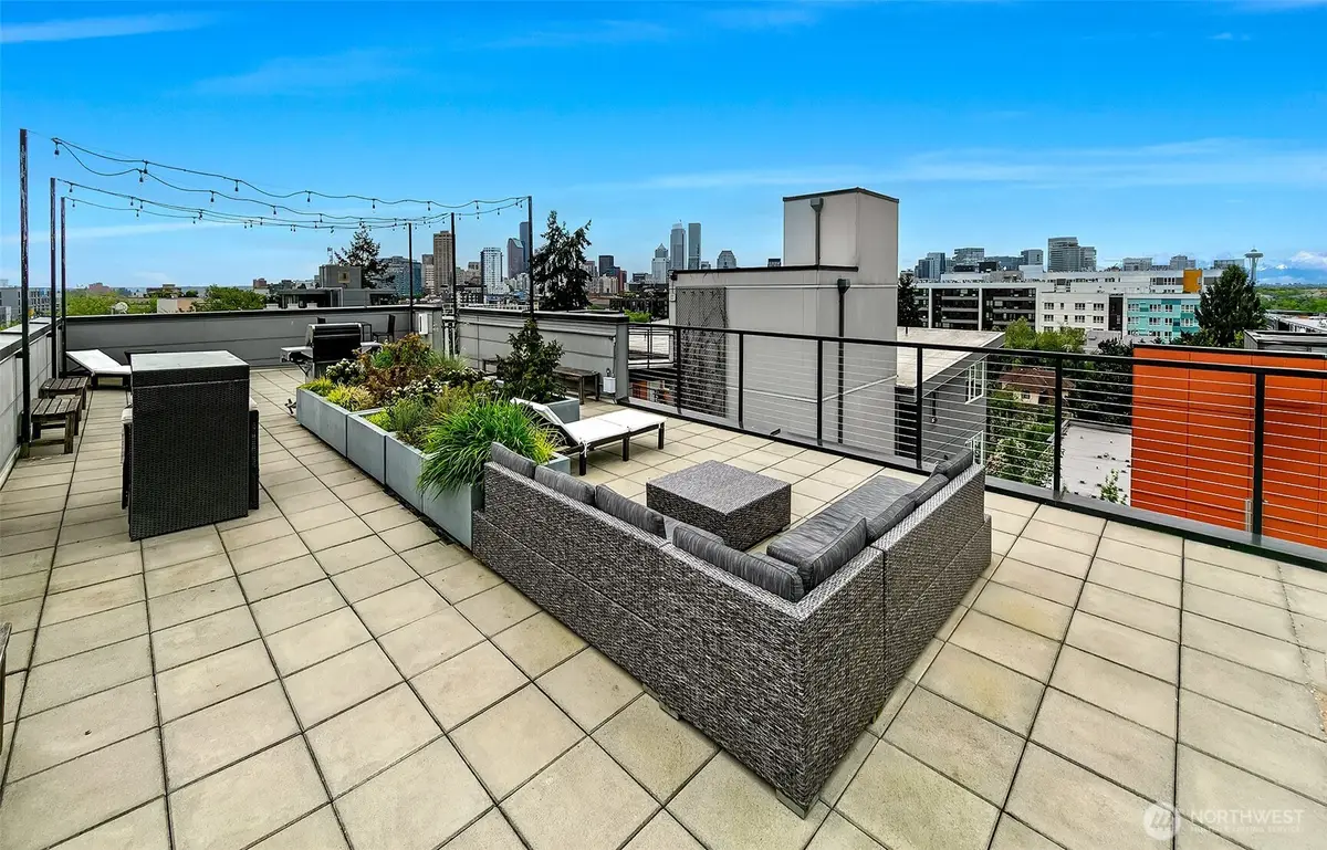121 12th Avenue E #409, Seattle, WA 98102 - #1