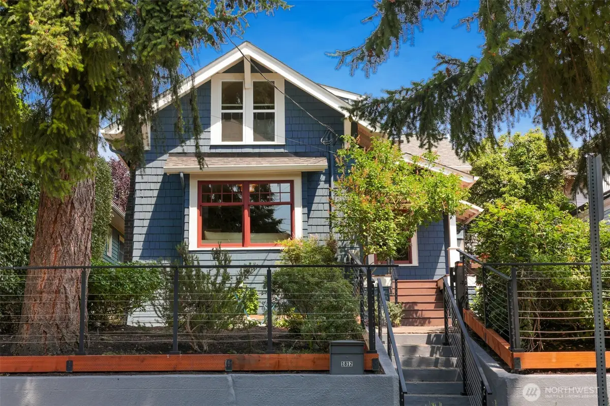 1812 N 39th, Seattle, WA 98103 - #1