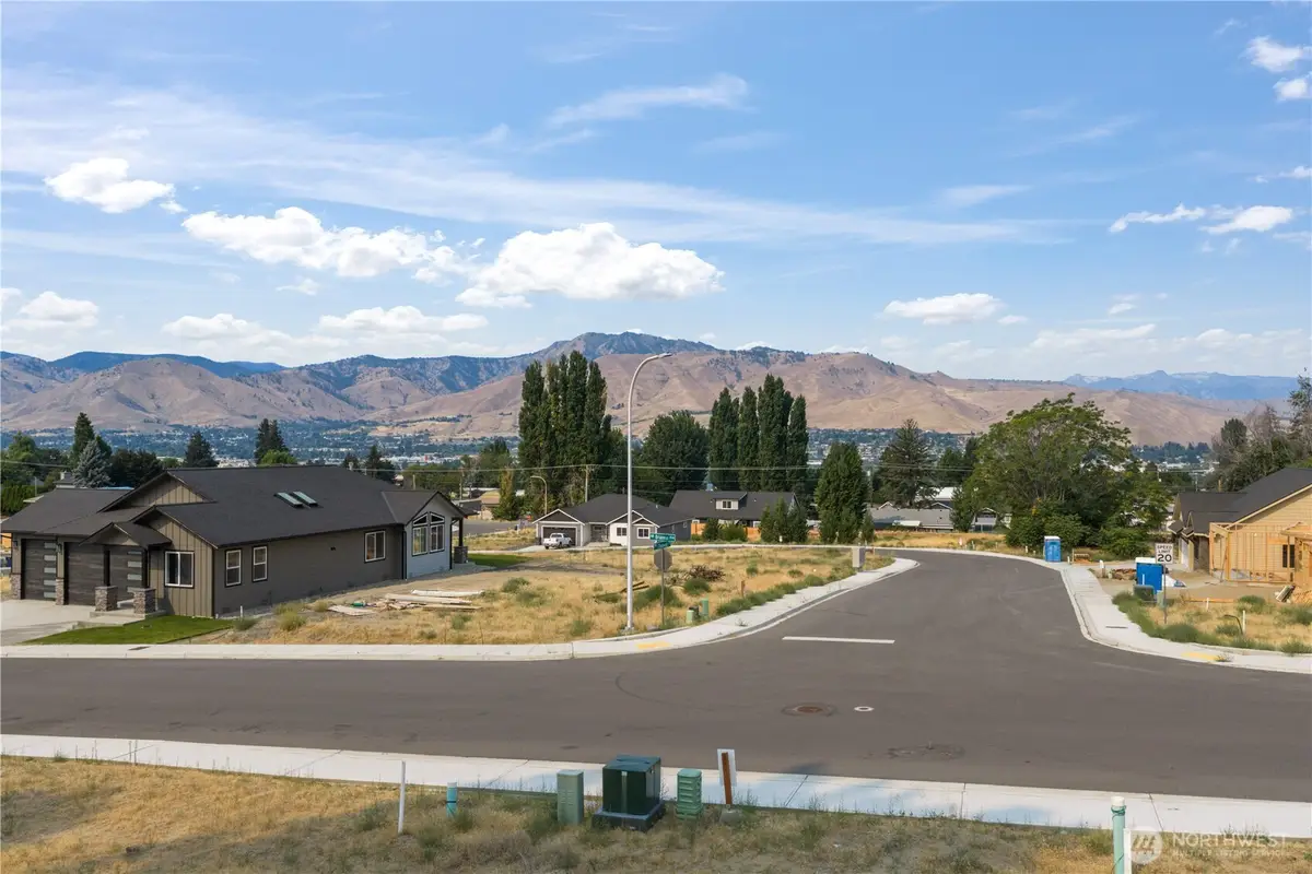 3267 NW Brianna Ave (lot 14) Place #14, East Wenatchee, WA 98802 - #1