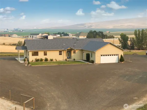 711 Watson Loop, Touchet, WA 99360