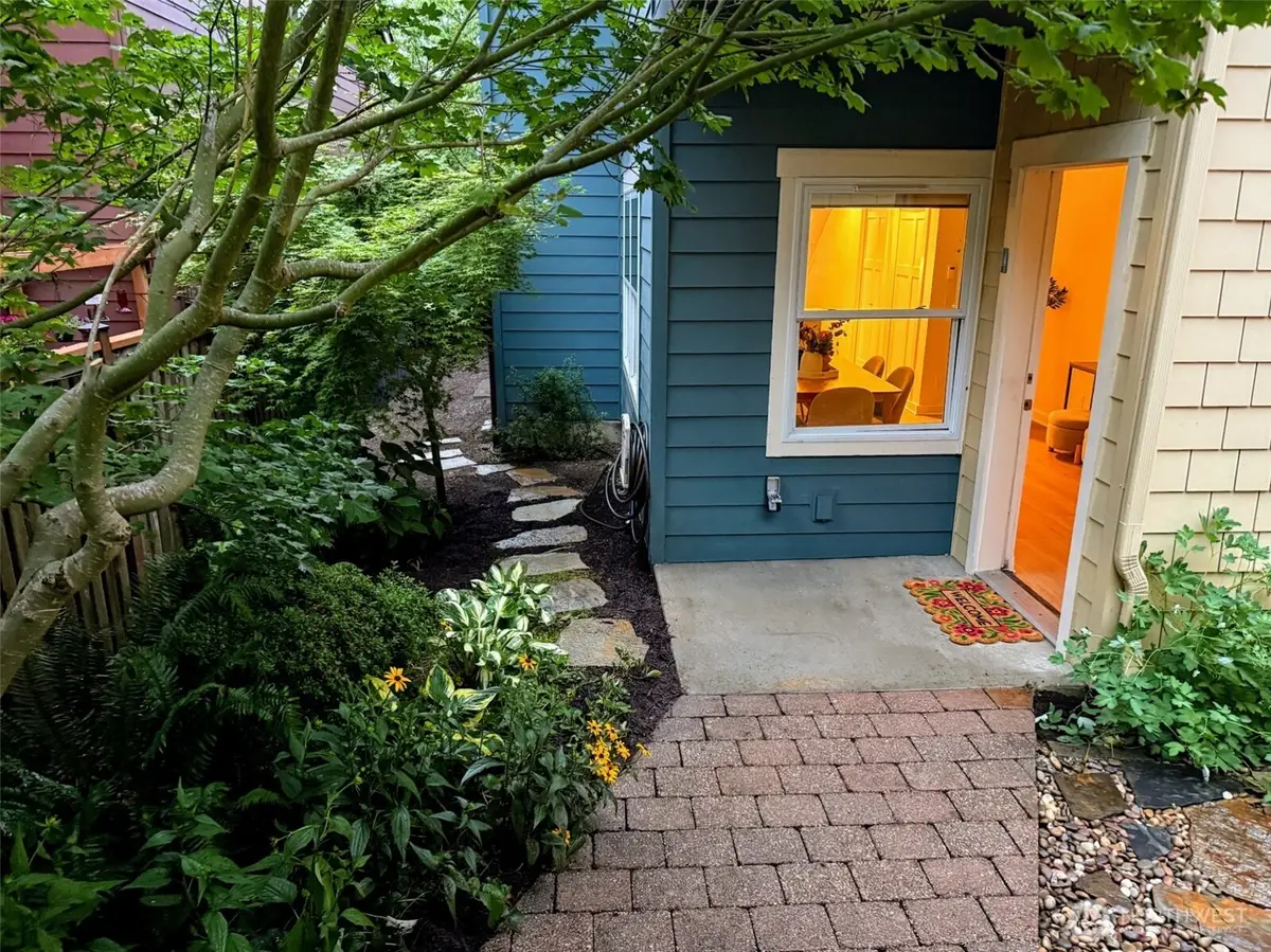 4115 Martin Luther King Jr Way S, Seattle, WA 98108 - #1