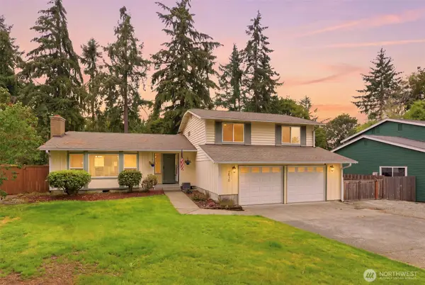 7030 97th Avenue Sw, Lakewood, WA 98498