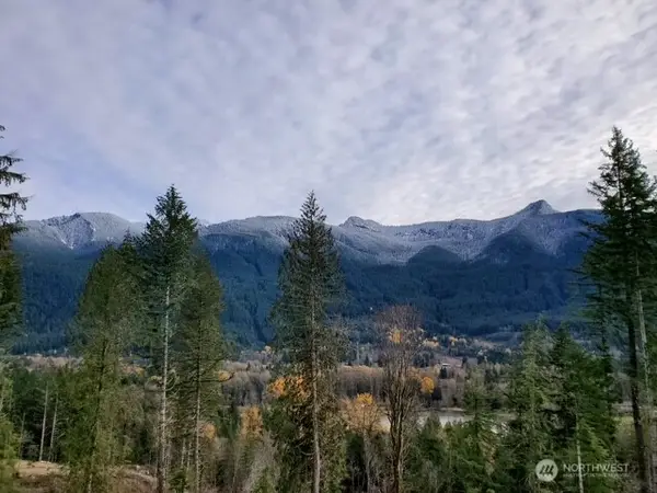 189 Carr Road, White Pass, WA 98937