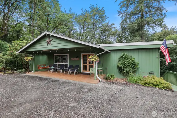 3929 Faith Place Nw, Bremerton, WA 98312