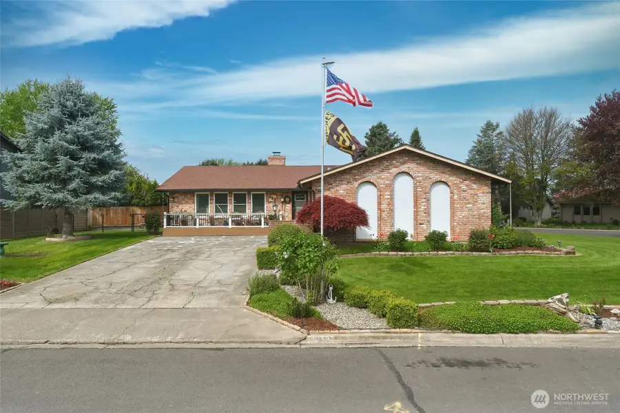 353 SE Highland Park Drive, College Place, WA 99324 - #3