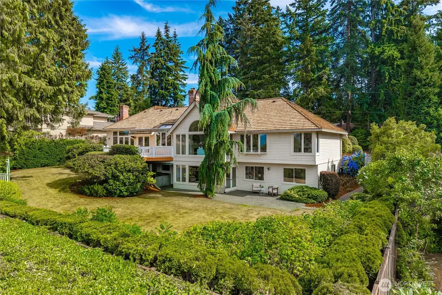 9416 NE 25th Street, Clyde Hill, WA 98004 - #3