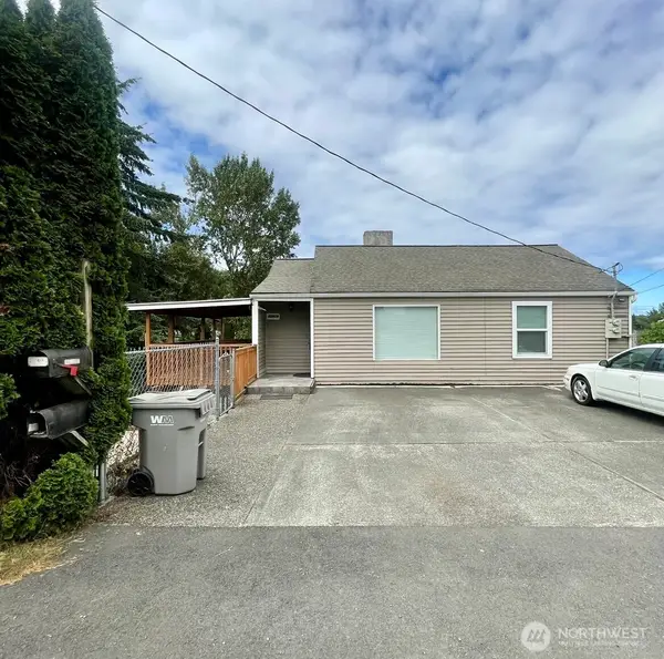 13829 51st Ave Avenue S, Tukwila, WA 98168