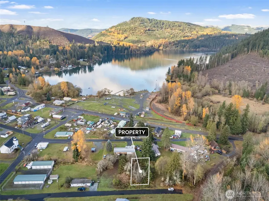 2 Roosevelt Road, Mineral, WA 98356 - #2