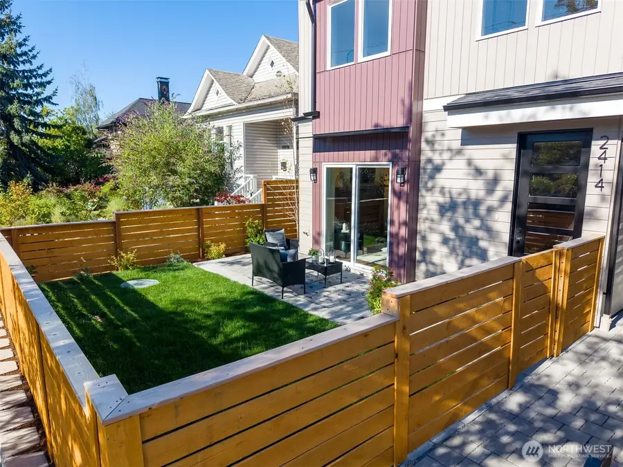 2414 Queen Anne Avenue N, Seattle, WA 98119 - #3