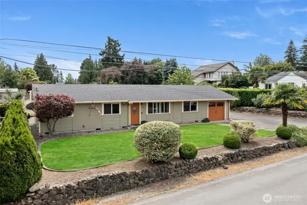 10717 SE 211th Street, Kent, WA 98031