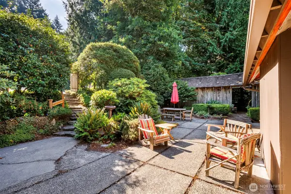 900 134th Street, Seattle, WA 98177