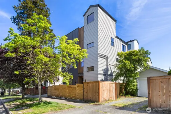929 N 87th Street, Seattle, WA 98103