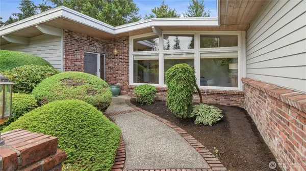 8520 Maple Lane, Edmonds, WA 98026