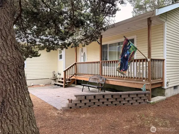 367 S Wynoochee Drive, Ocean Shores, WA 98569