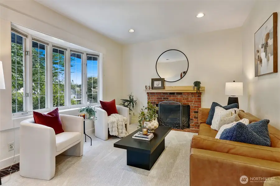 1636 N 54th Street, Seattle, WA 98103 - #2