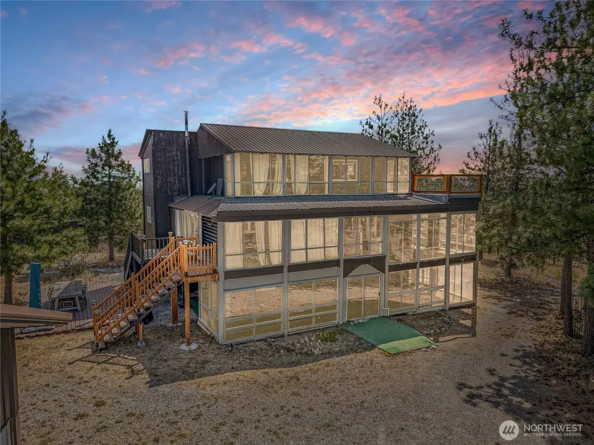 107 Pioneer Lane, East Wenatchee, WA 98802 - #1