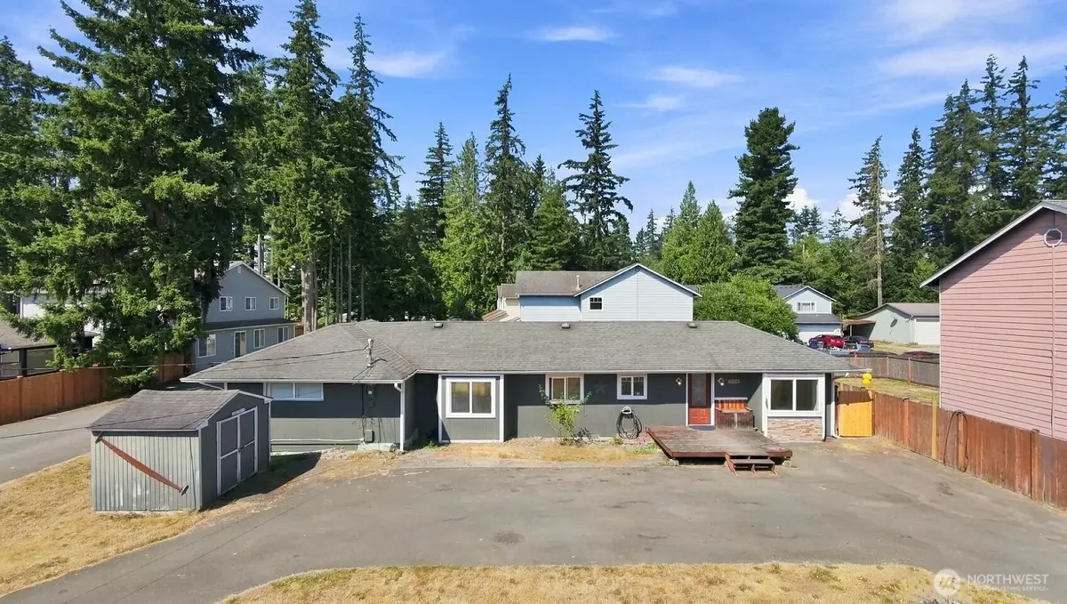 18026 31st Avenue Ne, Arlington, WA 98223 - #1