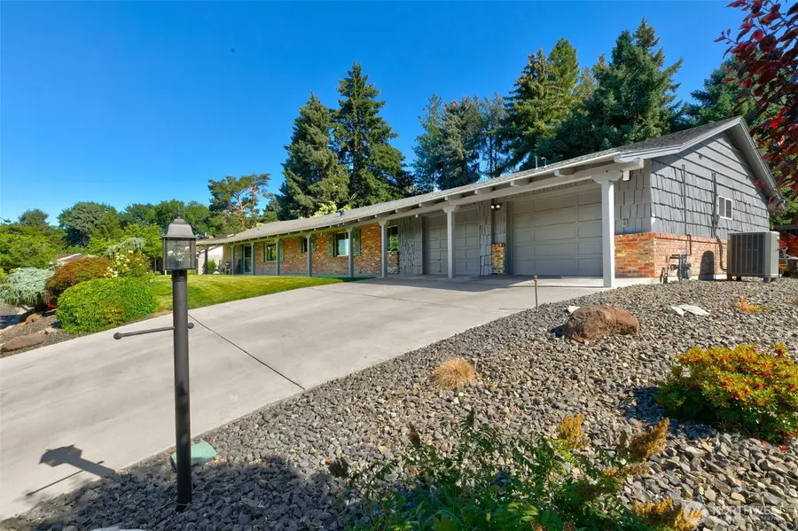 4205 Barge Street, Yakima, WA 98908 - #2