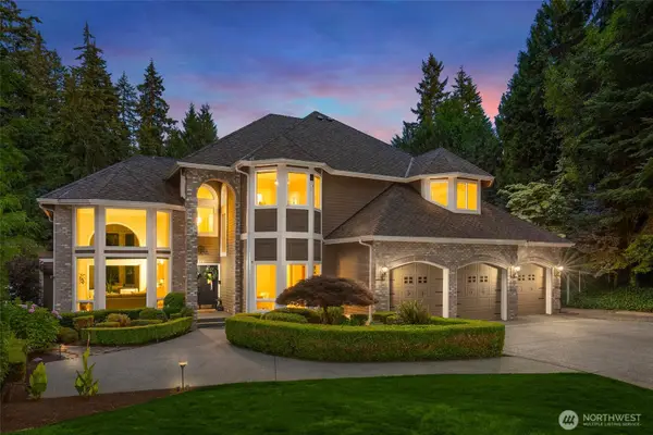 8220 228th Street Se, Woodinville, WA 98072