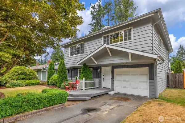 824 NE 194th Street, Shoreline, WA 98155