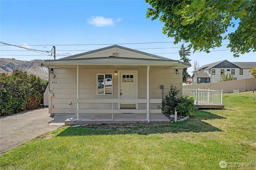 860 S Nancy Avenue, East Wenatchee, WA 98802 - #2