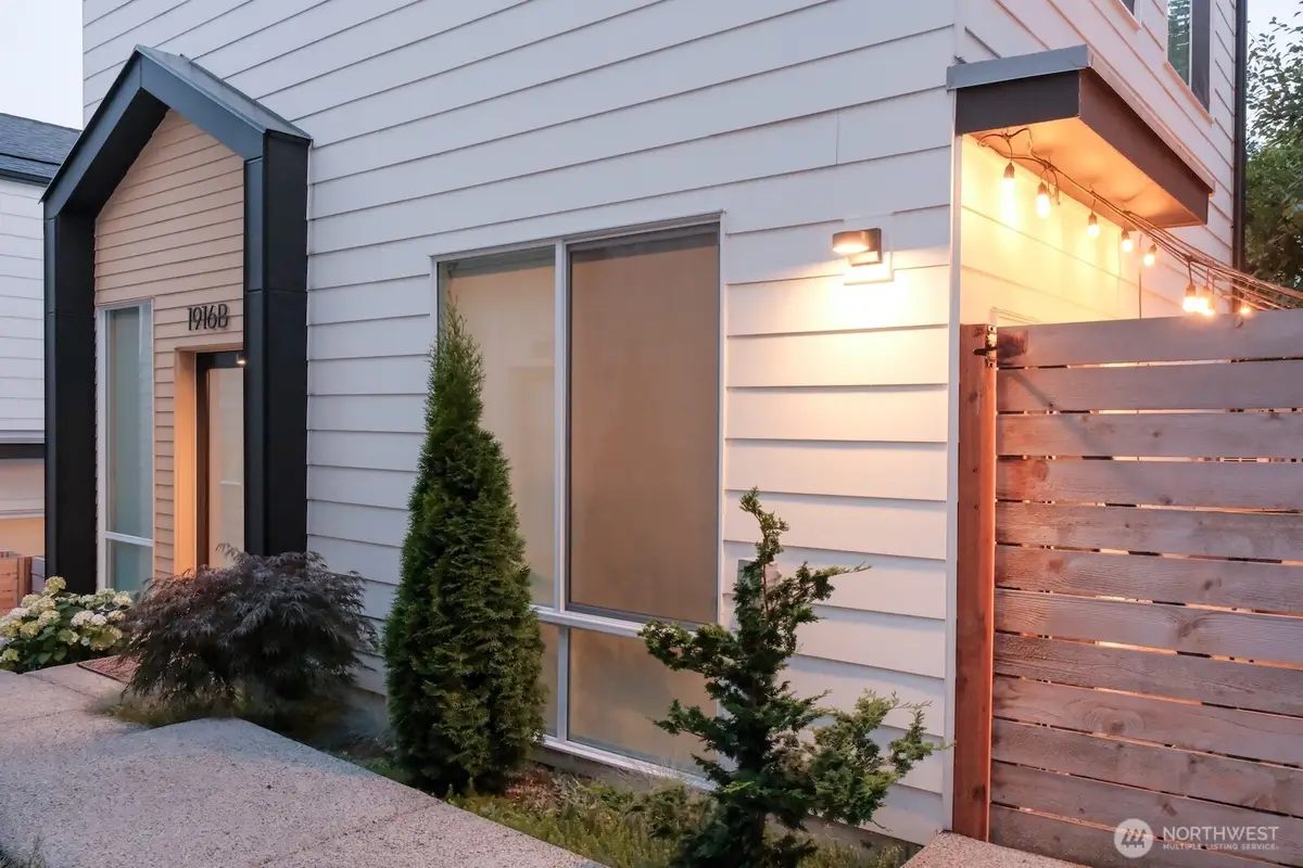 1916 18th Avenue S #B, Seattle, WA 98144 - #1
