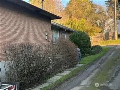 7418 Rainier Avenue S, Seattle, WA 98118 - #2