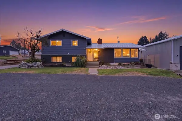 17 Hillcrest Avenue, Electric City, WA 99123