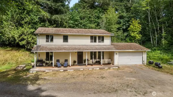 911 E Dawn Drive, Allyn, WA 98524