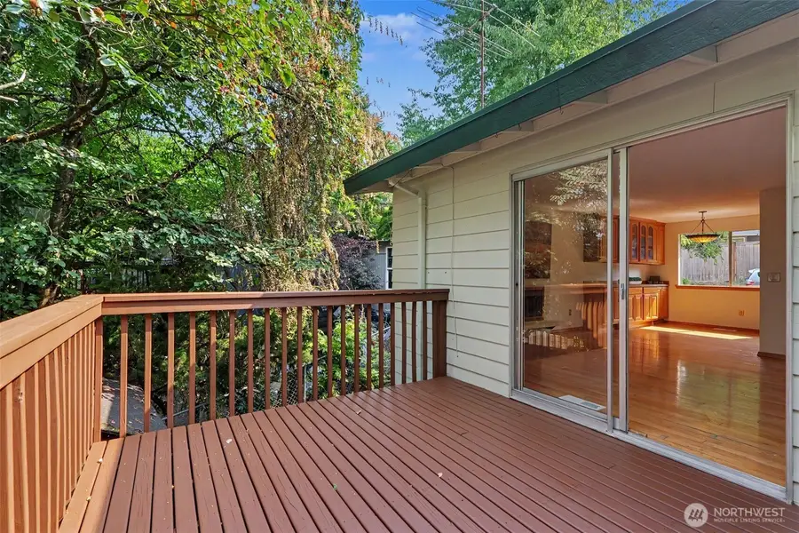 11617 7th Avenue Sw, Seattle, WA 98146 - #2