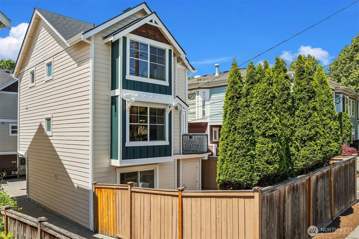 511 Martin Luther King Jr Way S, Seattle, WA 98144 - #1