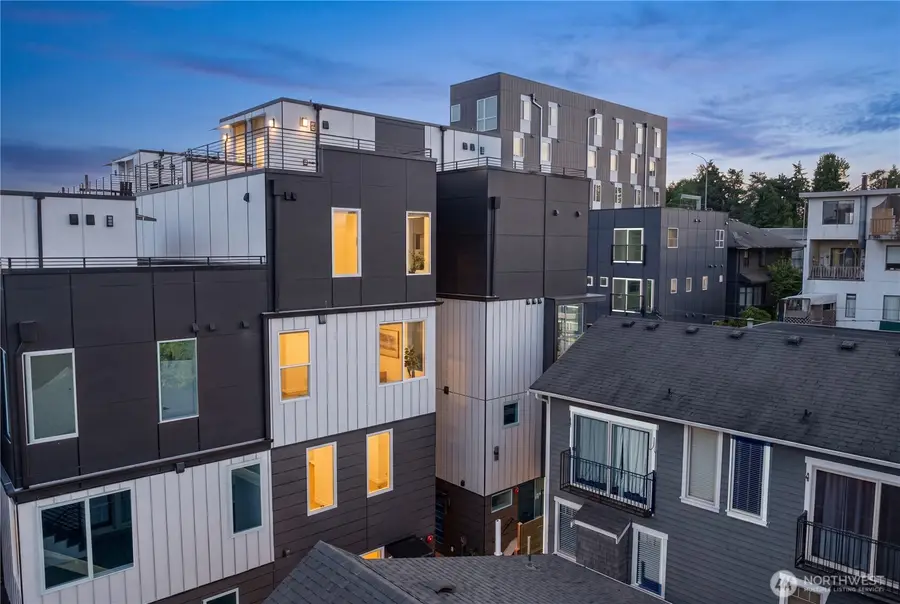 2328 Franklin Avenue E #B, Seattle, WA 98102 - #2
