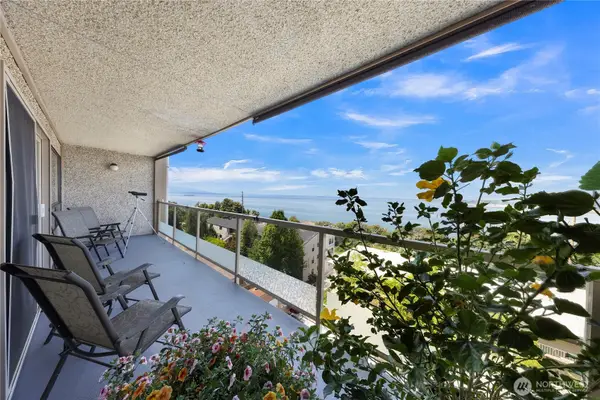 415 N State Street #406, Bellingham, WA 98225