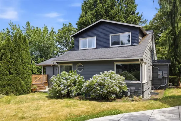 11331 E Riverside Drive, Bothell, WA 98011