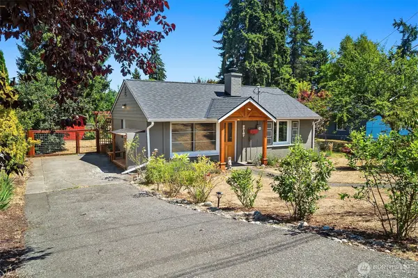 23107 52nd Avenue W, Mountlake Terrace, WA 98043