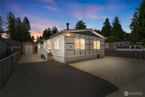 31108 3rd Avenue #327, Black Diamond, WA 98010