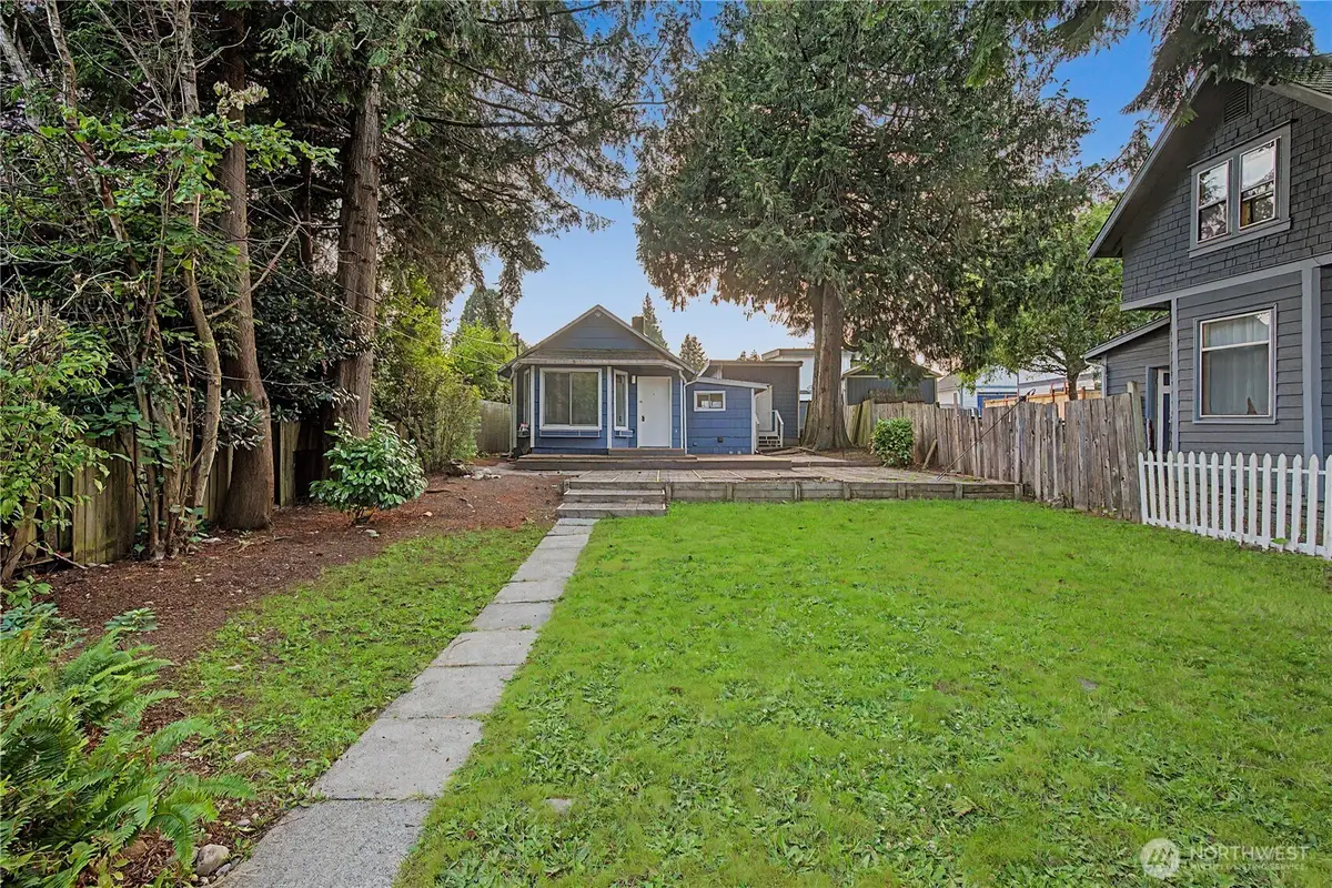 10255 41st Avenue Sw, Seattle, WA 98146 - #1
