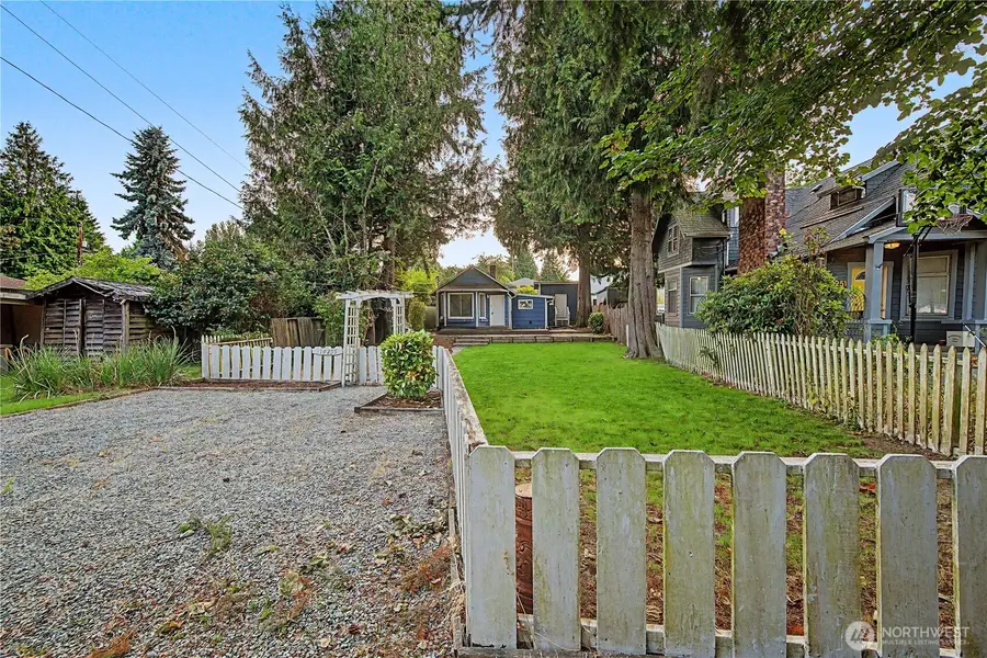10255 41st Avenue Sw, Seattle, WA 98146 - #3
