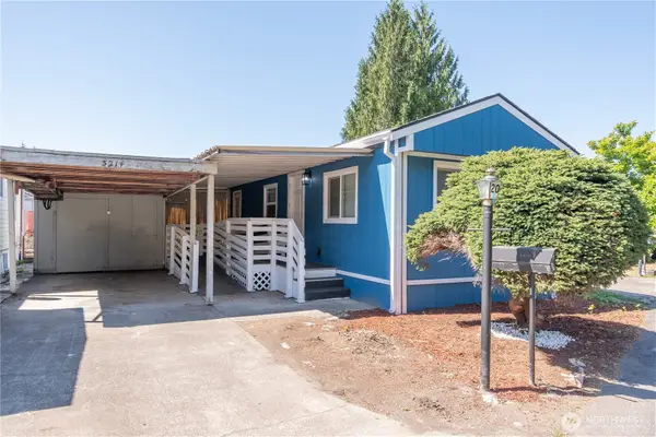 5214 72nd Avenue E #20, Puyallup, WA 98371