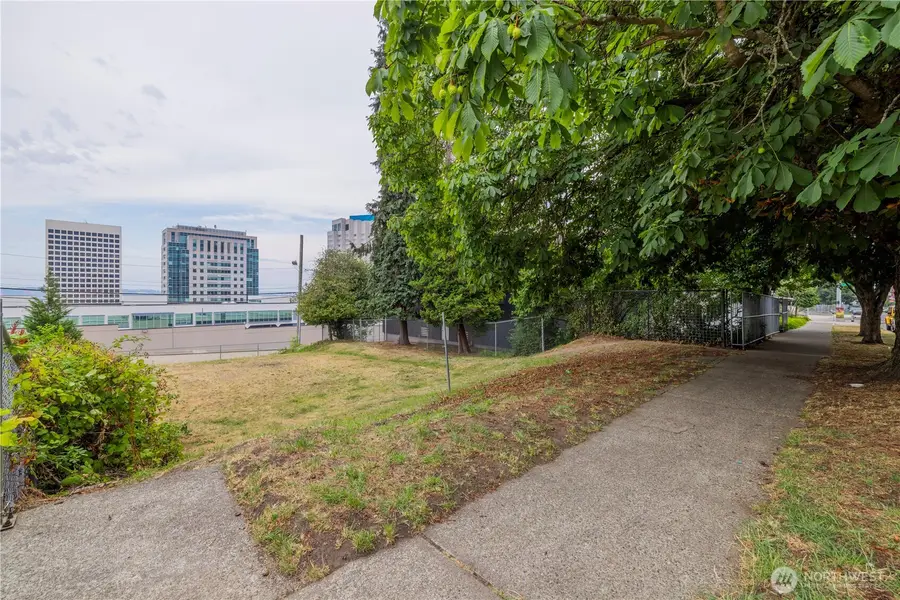 1137 Fawcett Avenue #18, Tacoma, WA 98402 - #3