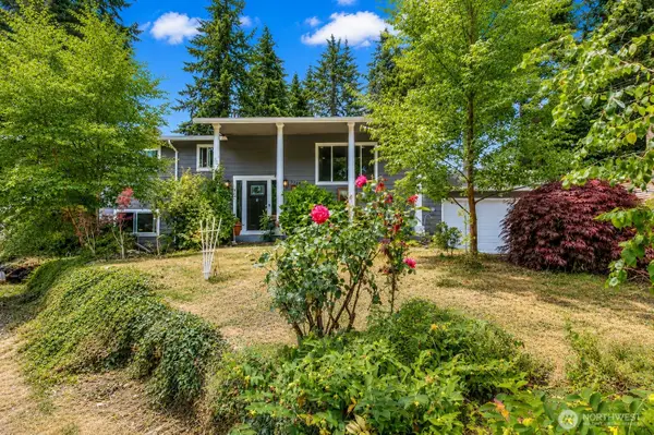 7020 E Homestead Court, Tacoma, WA 98404