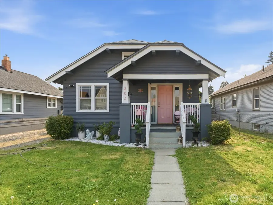 203 N Emerson Avenue, Wenatchee, WA 98801 - #2