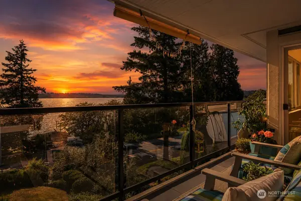 6620 Lake Washington Boulevard Ne #303, Kirkland, WA 98033