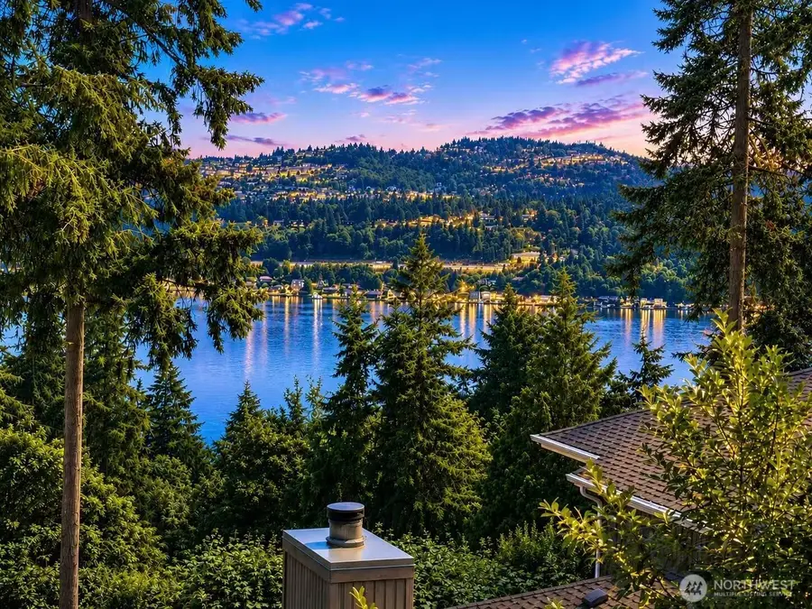 4739 Fernridge Lane, Mercer Island, WA 98040 - #2