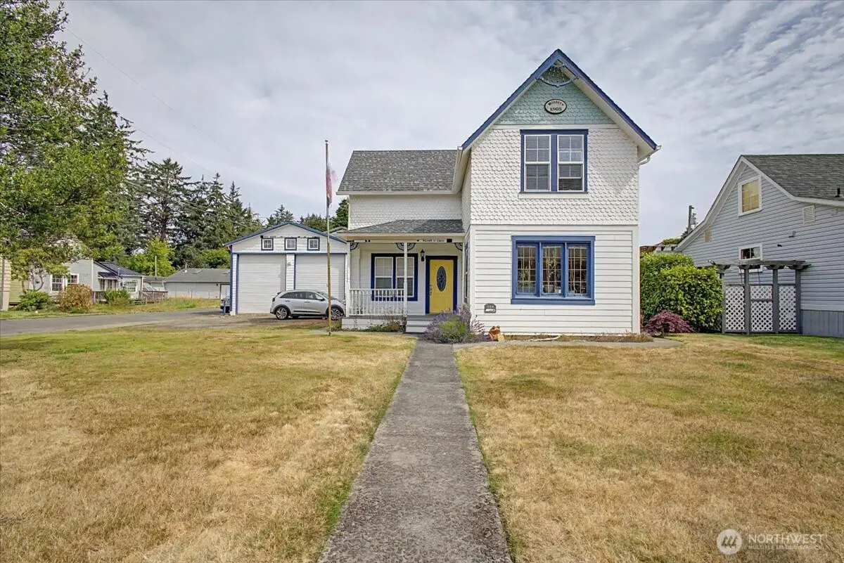 304 Spruce Street E, Ilwaco, WA 98624 - #1