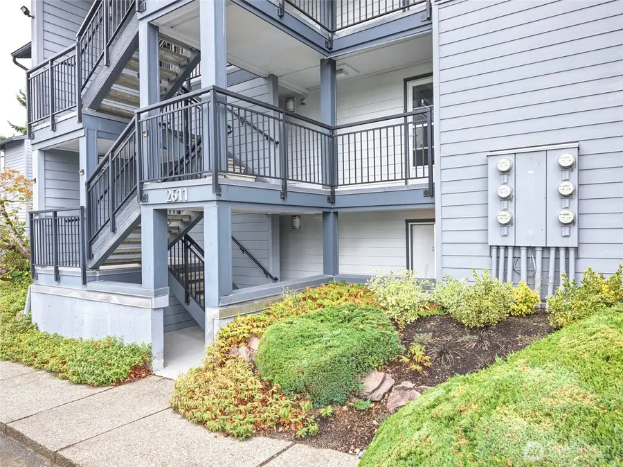 2611 NE 4th Street #213, Renton, WA 98056 - #2