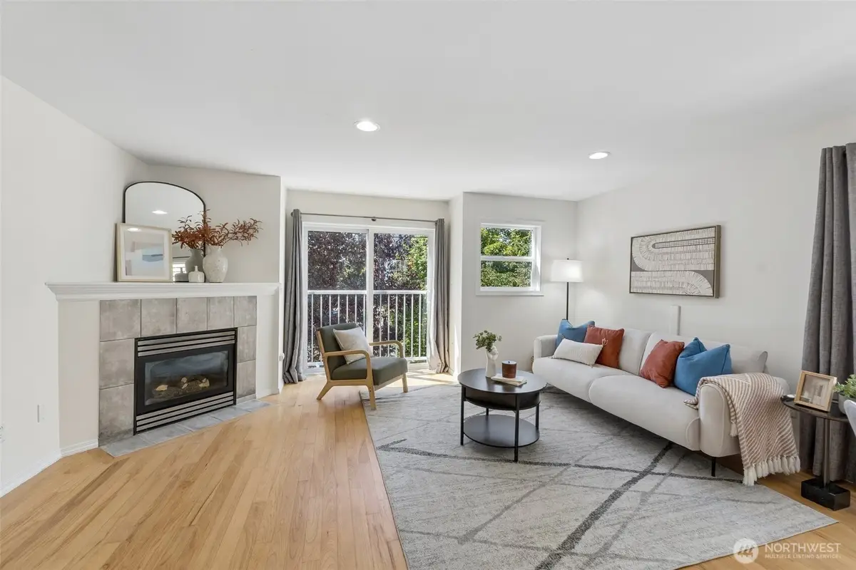 516 N 46th Street #A, Seattle, WA 98103 - #1