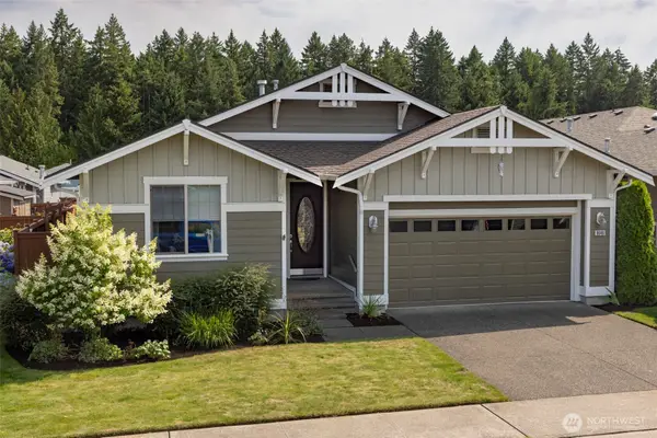 8646 Bainbridge Loop Ne, Lacey, WA 98516